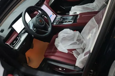 Hongqi H5 PHEV 2025, 100 км, за 140112.94 CNY - фото 17
