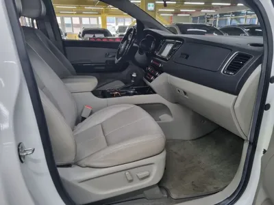 Kia Canival 2019, 154387 км, за 13900000 KRW - фото 19