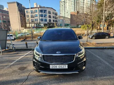 Kia Canival 2019, 161995 км, за 33450000 KRW - фото 1
