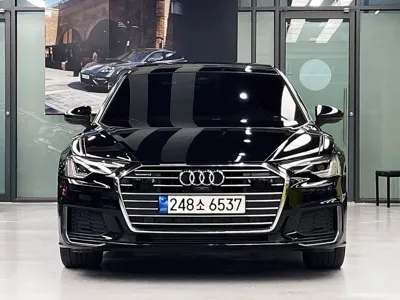 Audi A6 · 2021 год