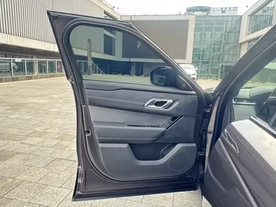 Land Rover Velar 2023, 50000 км, за 248000 CNY - фото 8