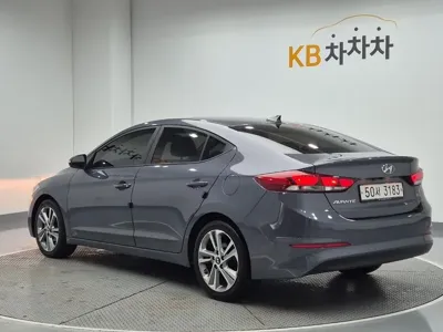 Hyundai Avante 2018, 97914 км, за 10300000 KRW