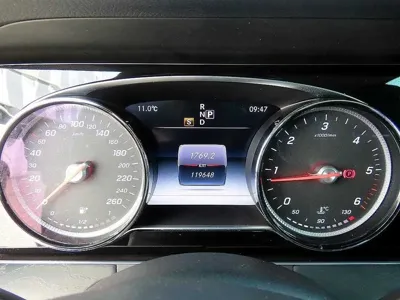 Mercedes-Benz E-Class 2017, 119637 км, за 16800000 KRW - фото 9