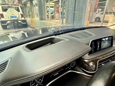 BMW 7 Series 2017, 59000 км, за 217000 CNY - фото 10