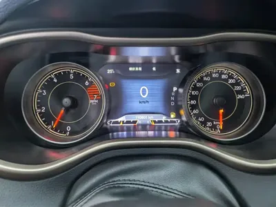 Jeep Cherokee 2016, 110800 км, за 32800 CNY - фото 14