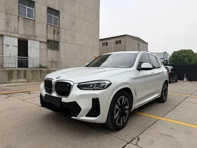 BMW iX3 · 2023 год