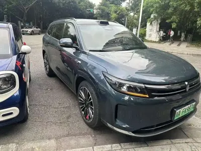 AITO 问界 AITO M7 · 2024 год