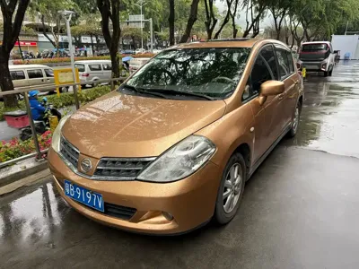 Nissan Tiida · 2009 год