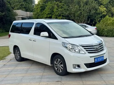 Toyota Alphard 2014, 186000 км, за 168800 CNY