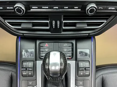 Porsche Macan 2021, 57000 км, за 225000 CNY - фото 25