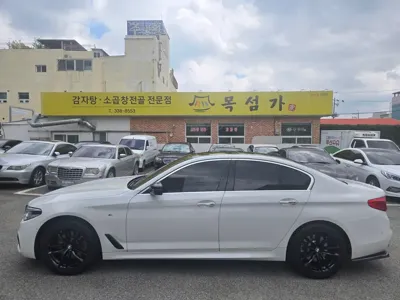 BMW 5-Series 2018, 136000 км, за 26500000 KRW