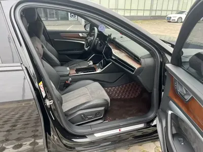 Audi A6L New Energy 2020, 100000 км, за 148000 CNY - фото 6