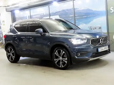 Volvo XC40 · 2021 год