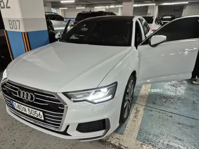 Audi A6 · 2023 год