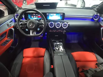 Mercedes-Benz A AMG 2025, 6700 км, за 268166.29 CNY - фото 13