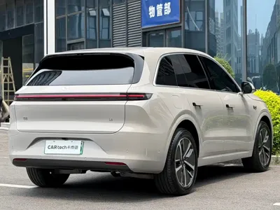 Li Auto Li L6 2024, 17000 км, за 188000 CNY