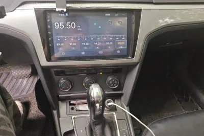Volkswagen Lamando 2018, 110400 км, за 60576.7 CNY - фото 10