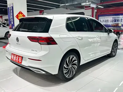Volkswagen Golf 2022, 18000 км, за 83800 CNY - фото 9