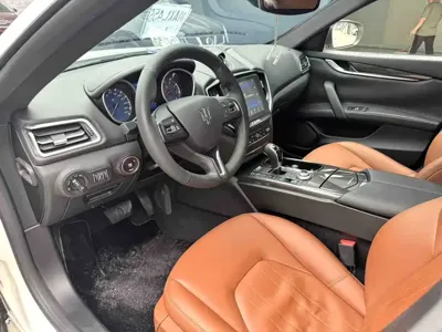 Maserati Ghibli 2016, 90000 км, за 91000 CNY - фото 3