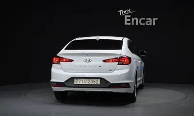 Hyundai Avante 2019, 65037 км, за 10500000 KRW