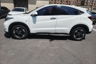 Honda Vezel 2017, 38400 км, за 69204.02 CNY
