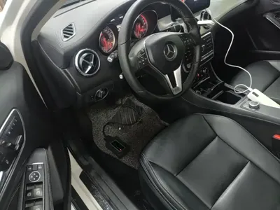 Mercedes-Benz GLA 2015, 138100 км, за 59300 CNY - фото 16