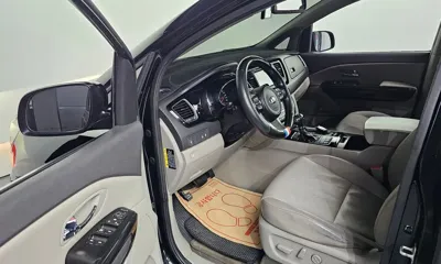 Kia Canival 2016, 109245 км, за 9900000 KRW - фото 10