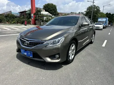 Toyota Reiz · 2014 год