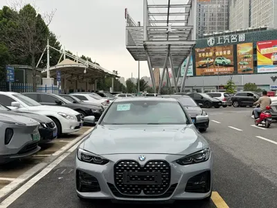 BMW 4 Series 2023, 30000 км, за 228000 CNY
