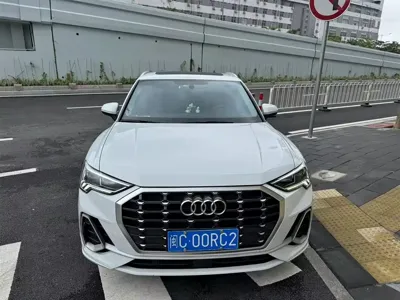 Audi Q3 2022, 47400 км, за 172800 CNY
