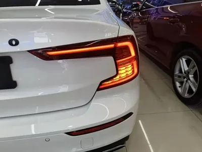 Volvo S60 2022, 49600 км, за 136300 CNY - фото 8