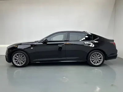 Cadillac CT5 2024, 24000 км, за 159800 CNY