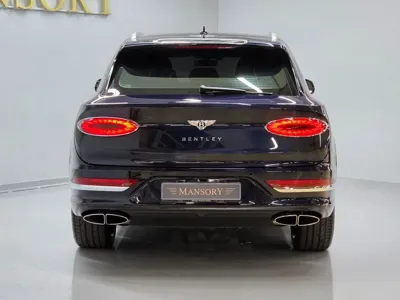 Bentley Bentayga 2021, 17400 км, за 205000000 KRW