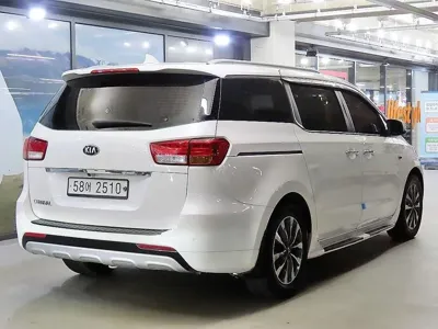 Kia Canival 2015, 232359 км, за 5900000 KRW - фото 4