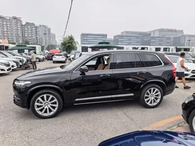 Volvo XC90 PHEV 2018, 87000 км, за 228000 CNY