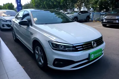 Volkswagen Lamando 2019, 53900 км, за 72005.66 CNY