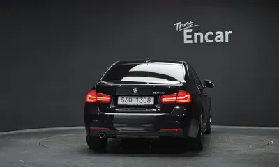 BMW 3-Series 2018, 72100 км, за 17500000 KRW