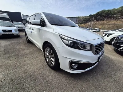 Kia Canival 2016, 132720 км, за 10800000 KRW