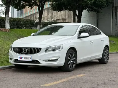 Volvo S60 · 2020 год