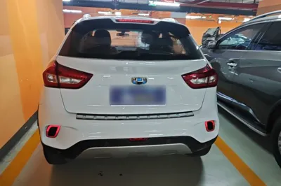 Geely Auto Vision X3 2017, 78600 км, за 44479.11 CNY - фото 5