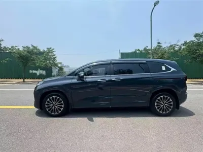 Hyundai Custo 2025, 4000 км, за 119800 CNY - фото 2