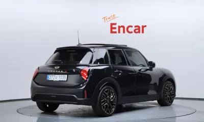 MINI Cooper 2025, 40305 км, за 32400000 KRW