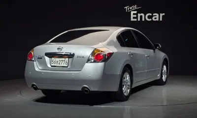 Nissan Altima 2011, 82676 км, за 2400000 KRW
