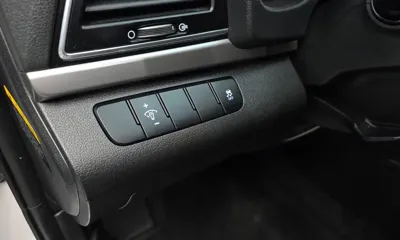 Hyundai Avante 2016, 113095 км, за 7990000 KRW - фото 17