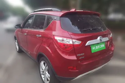 Changan CS35 2015, 95800 км, за 20896.96 CNY