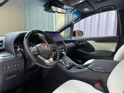 Lexus LM 2020, 157000 км, за 638000 CNY - фото 4