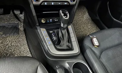 Hyundai Avante 2017, 138639 км, за 8500000 KRW - фото 9