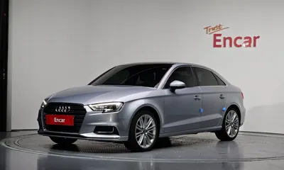 Audi A3 · 2018 год