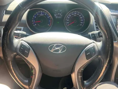Hyundai Avante 2015, 90000 км, за 5600000 KRW - фото 12