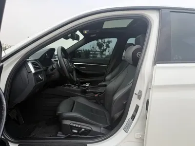 BMW 3 Series 2019, 92000 км, за 93800 CNY - фото 8